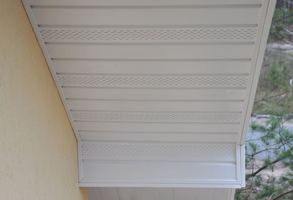 Plastic white uPVC soffit board