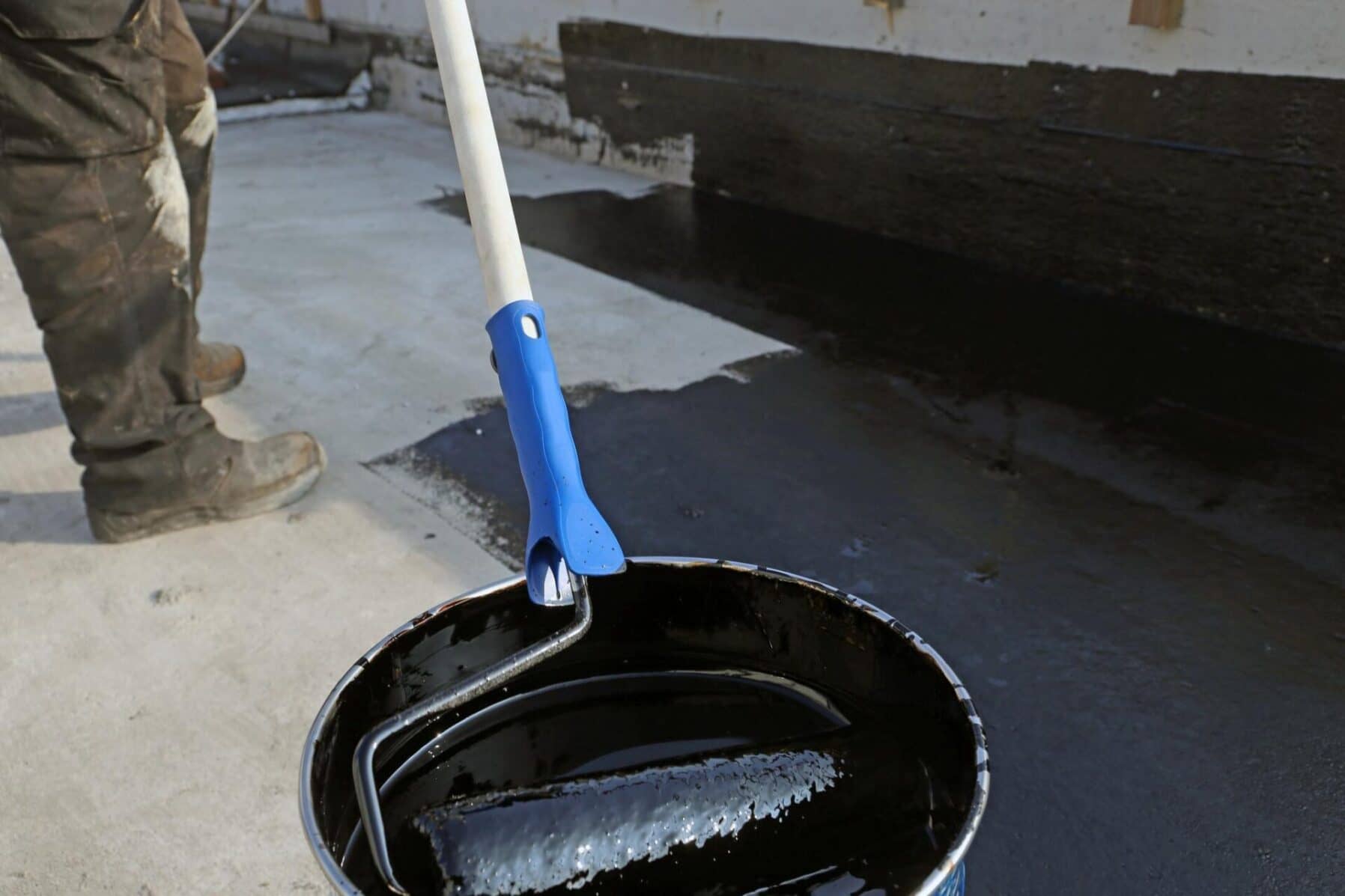 5 Main Types Of Roof Coatings & What They Do