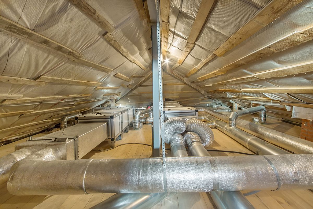 poorly insulated attic view of inside of the room
