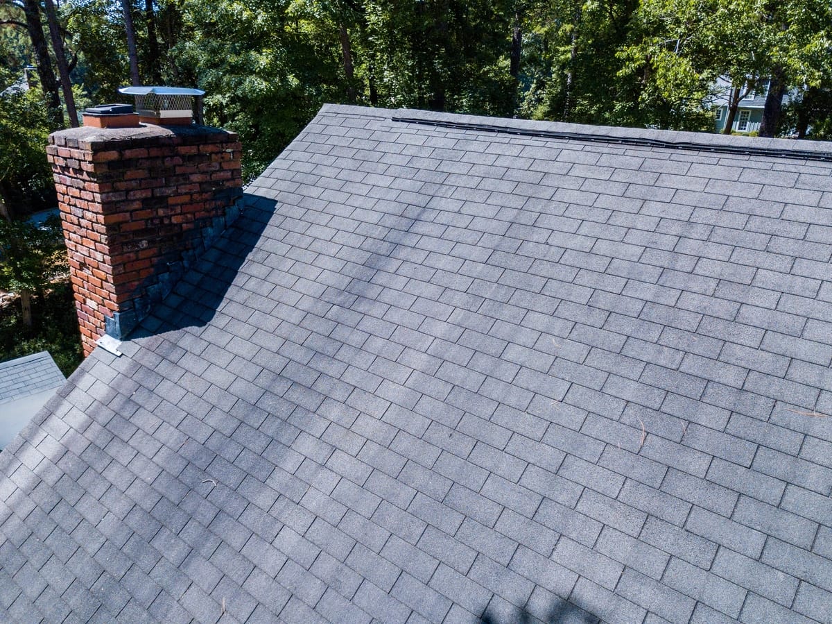 three tab shingle roof to show how long a roof lasts