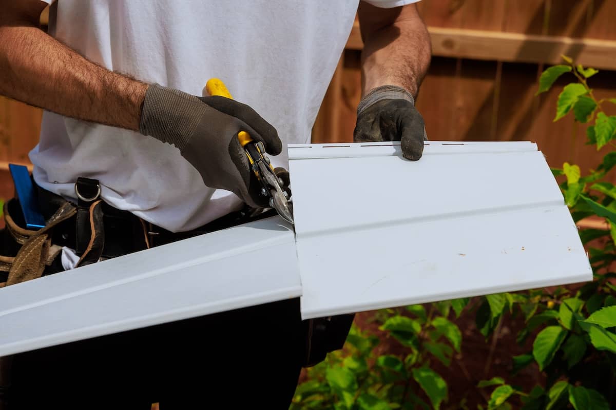 cutting hardie board