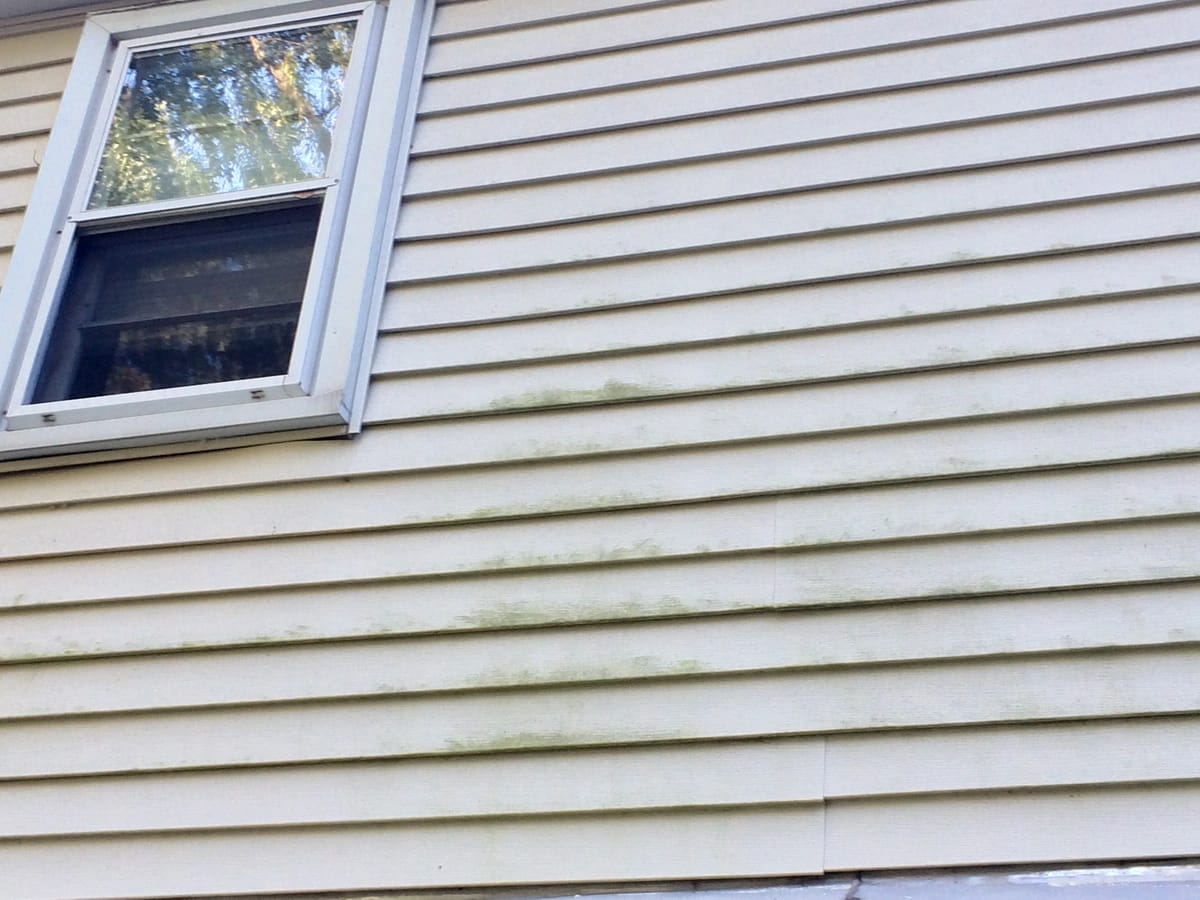 Vinyl Siding Repair Made Easy (2023 Step-by-Step Guide)