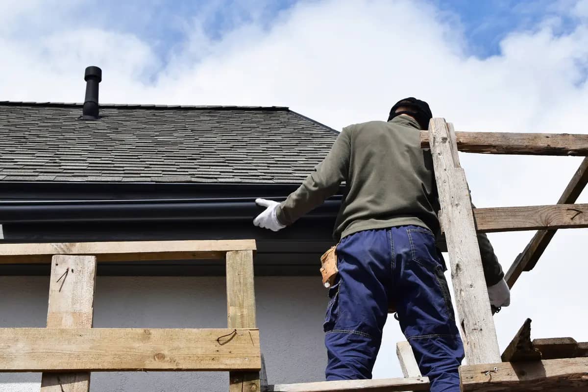 installing gutters scaffolding