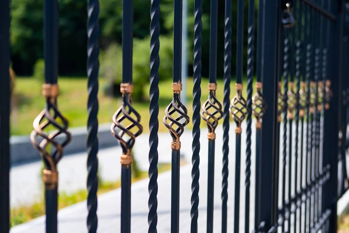 10 Elegant Wrought Iron Fence Ideas For 2024