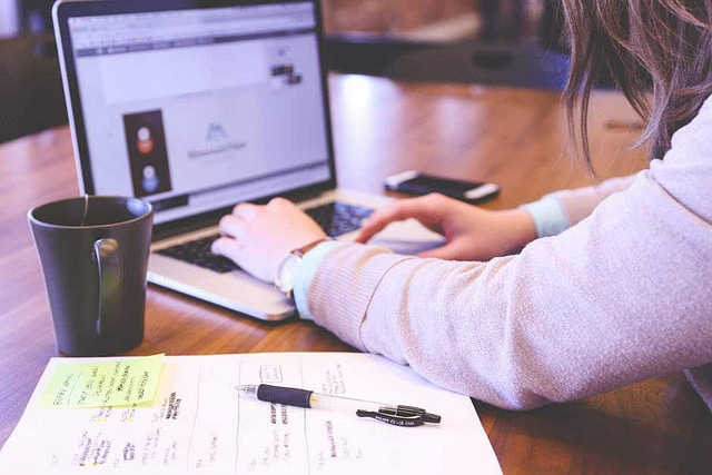 marketing a roofing company
