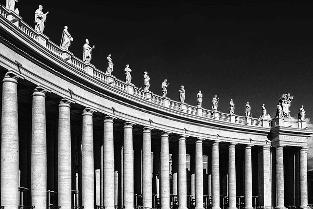 st peter's square, columns, pillars