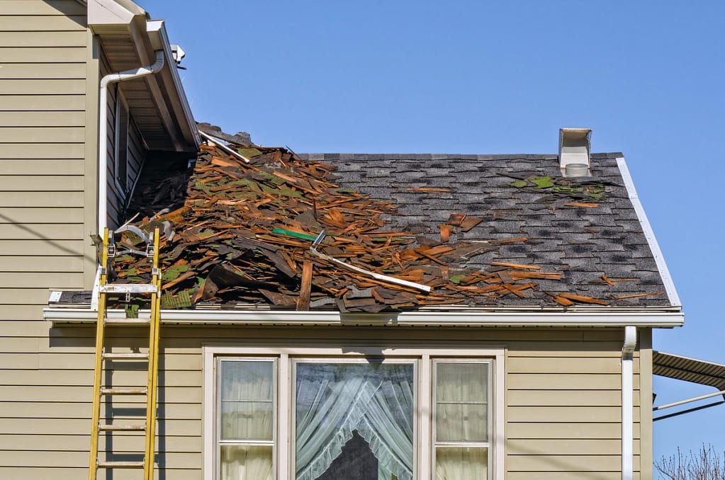 roof-tear-off-perform