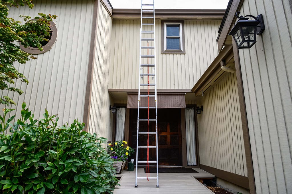 How To Cut Vinyl Siding: Step By Step DIY Guide