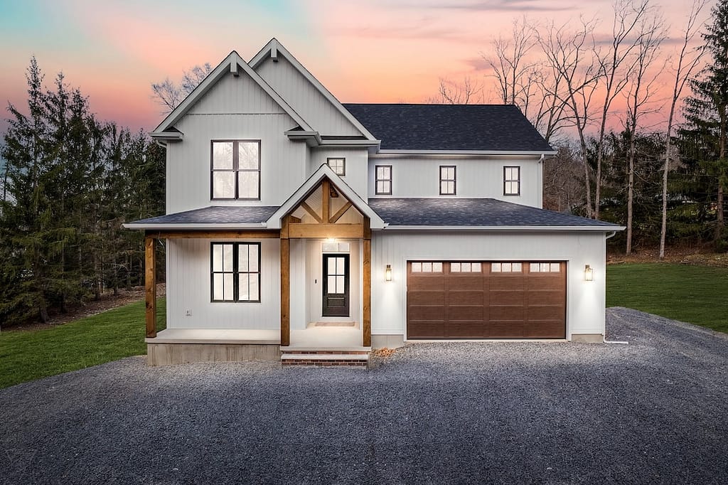 modern farmhouse exterior