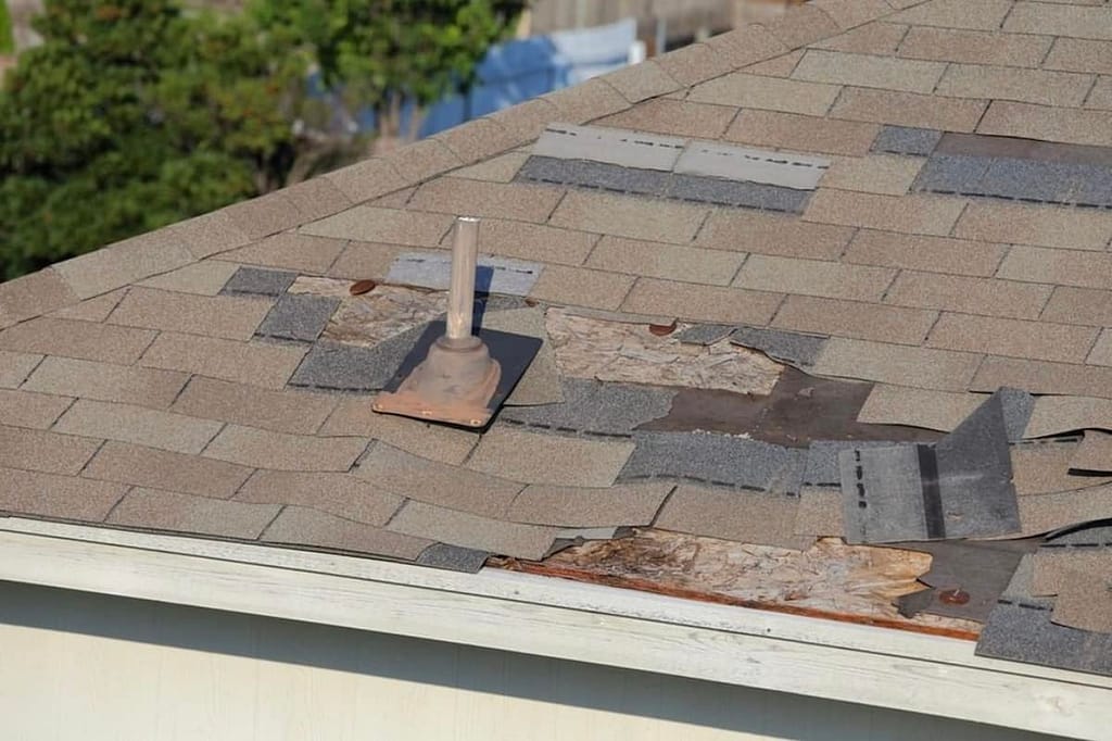 missing-shingles-roof-replacement