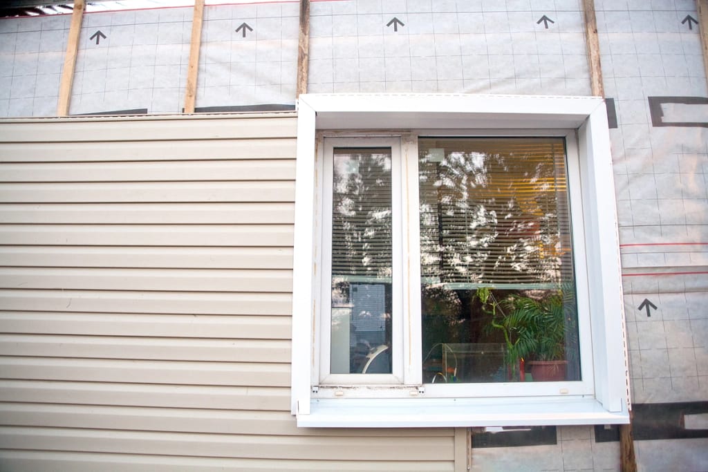 installing siding