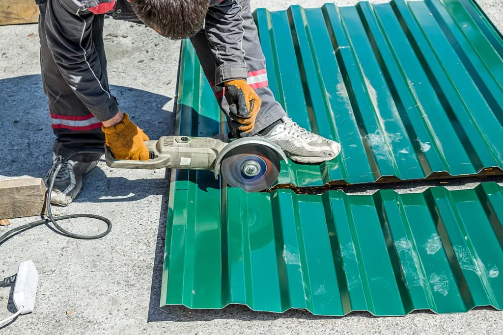 cutting green metal