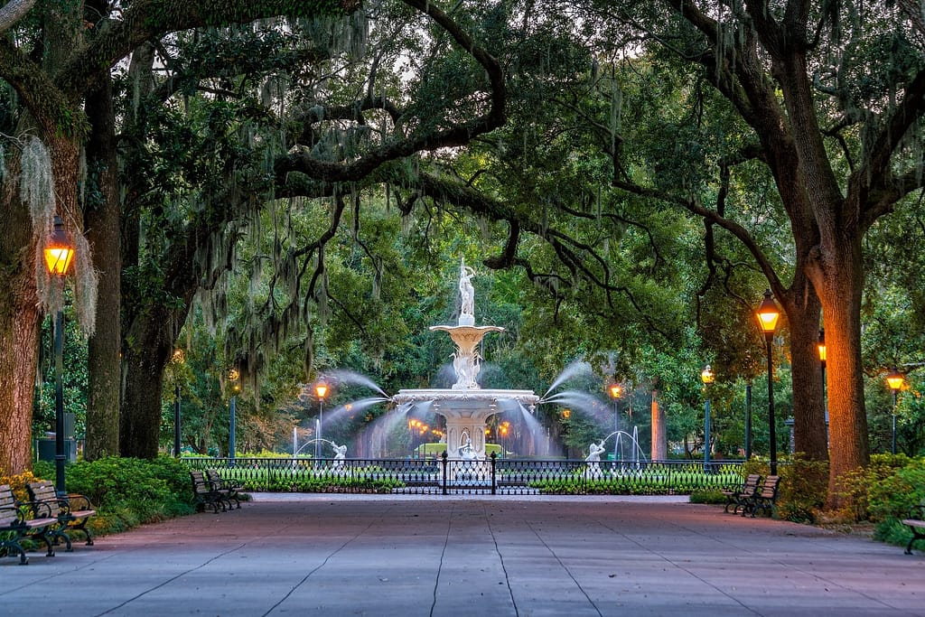 the fountain at forsyth park, one of the most popular parks in savannah, GA