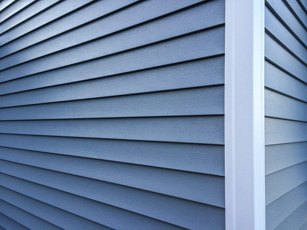 close up of vinyl siding after cleaning