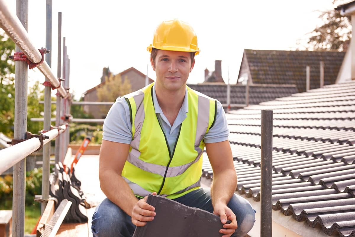 roofer-with-yellow-hard-hat