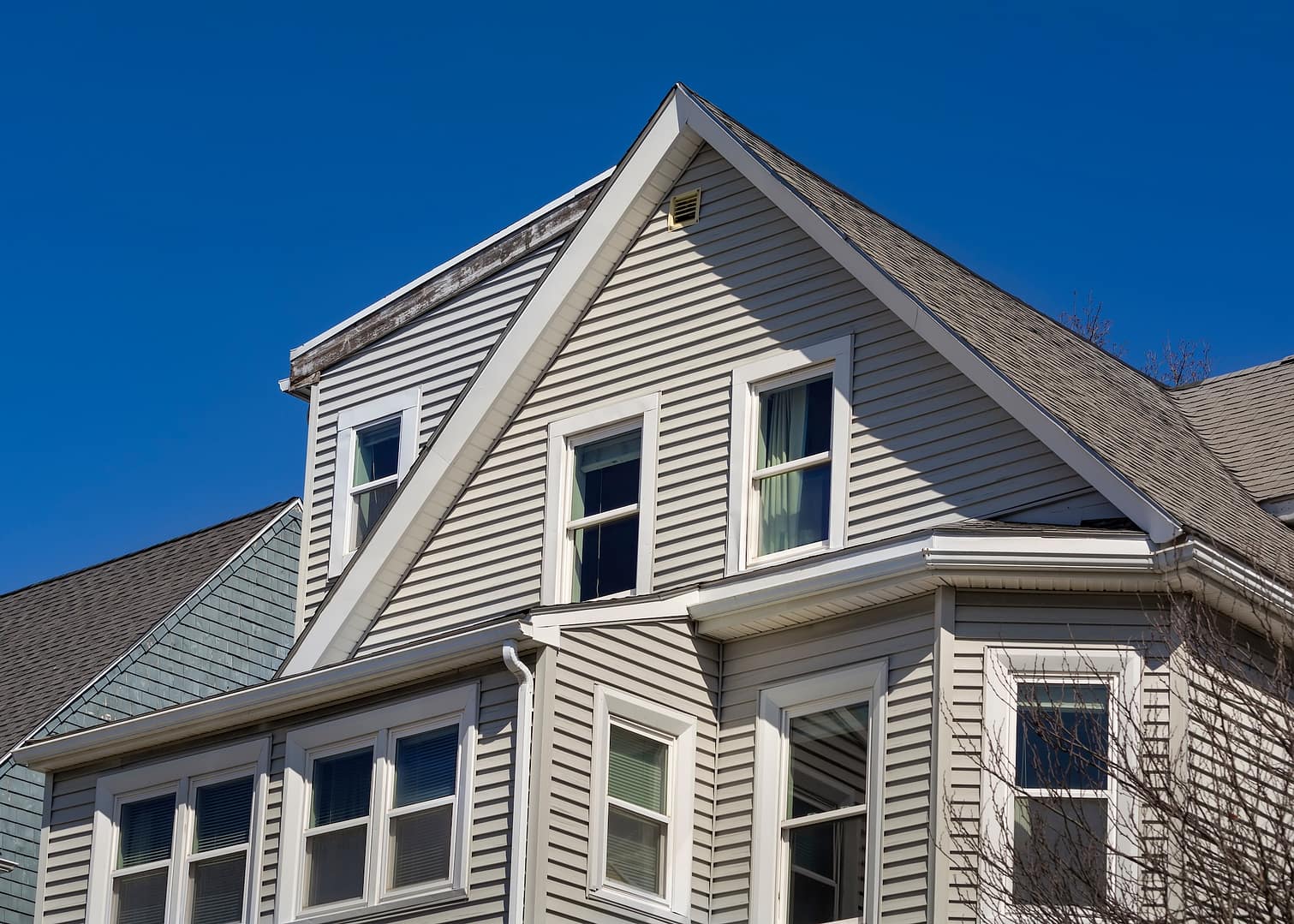 Single family home, vinyl windows