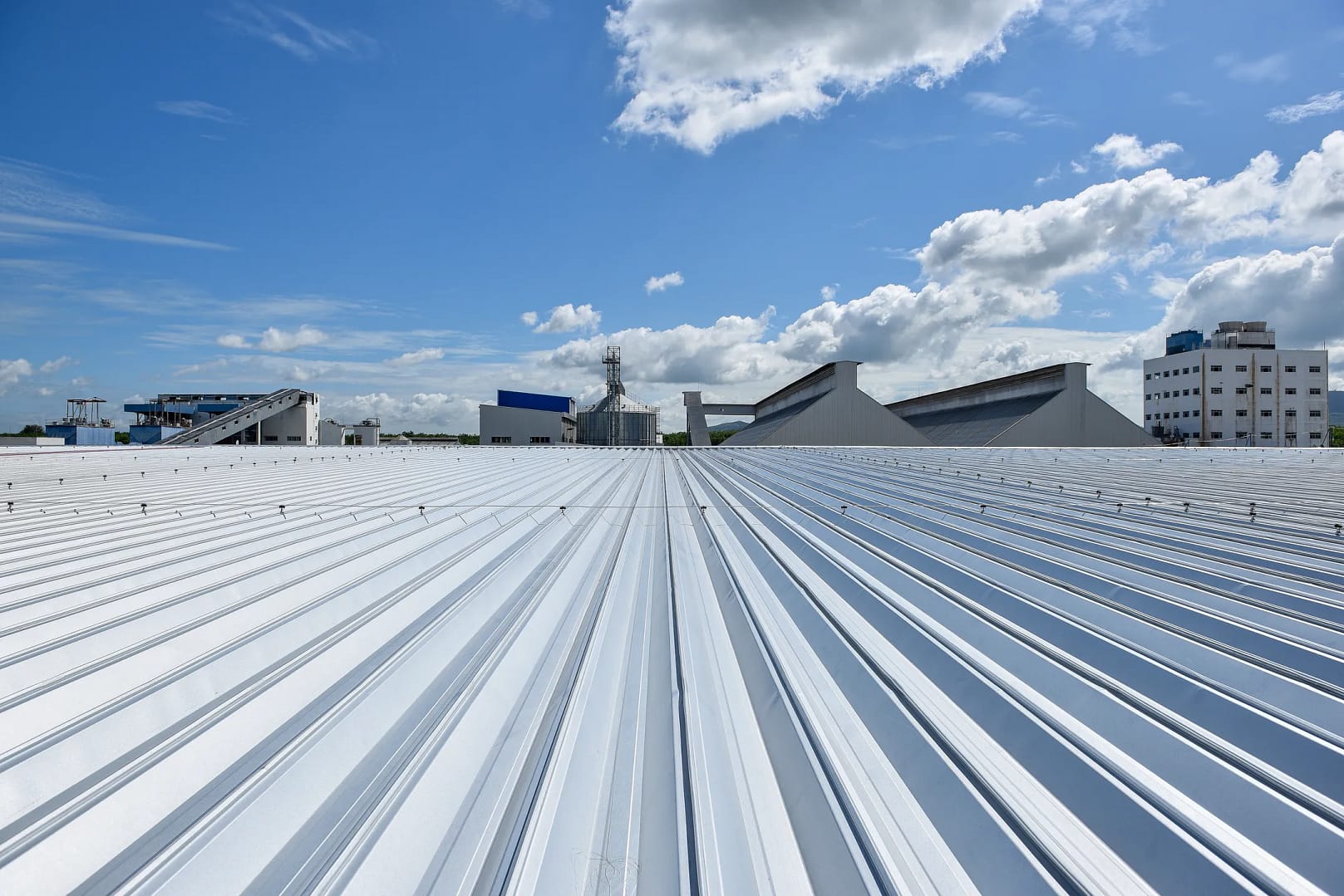 metal commercial roof in Springfield