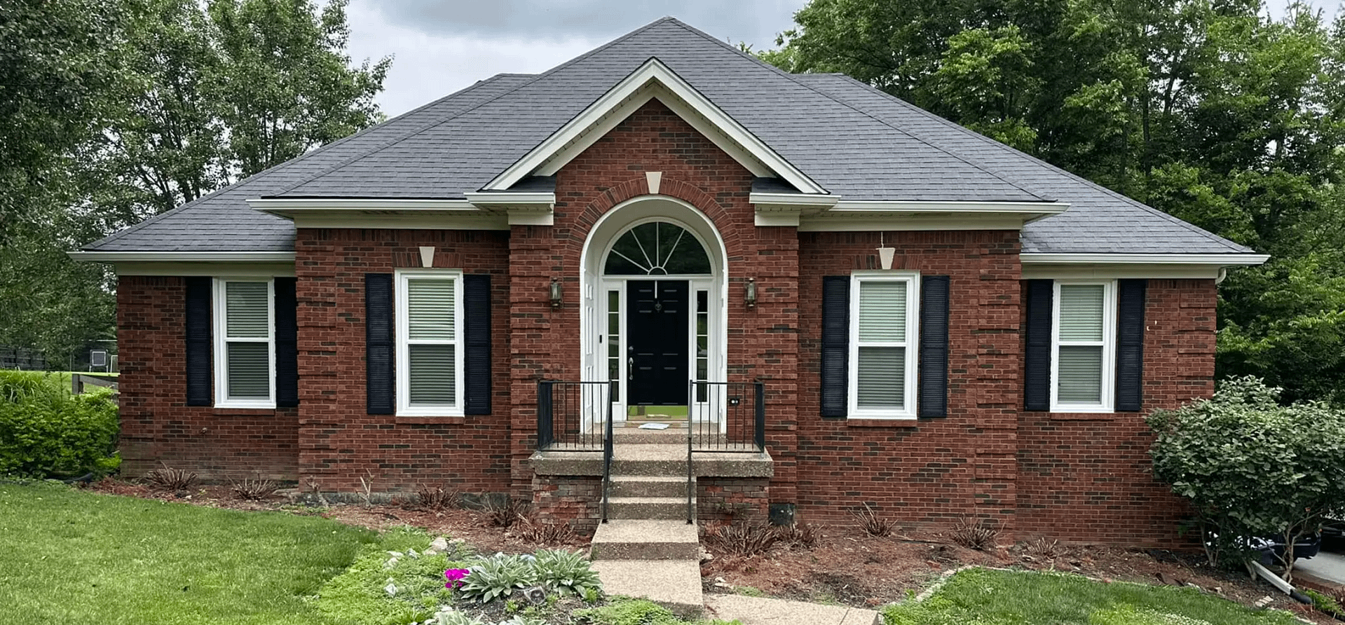 Louisville, KY window installation on brick home