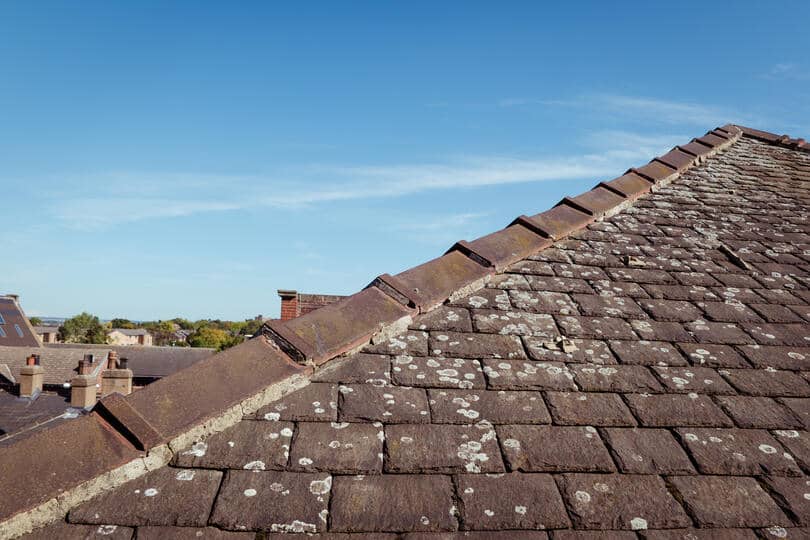 ridge cap shingles-profile view of stone shingles and ridge cap