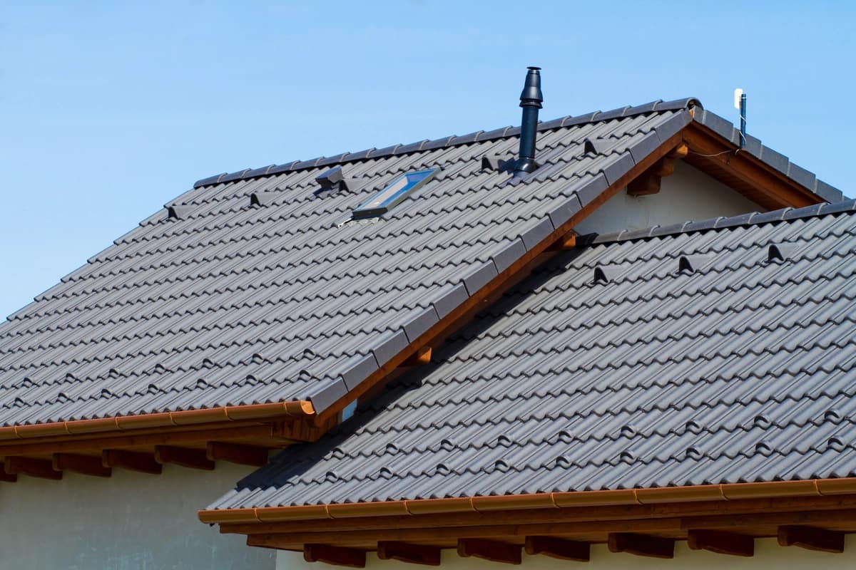 metal roof with ventilation